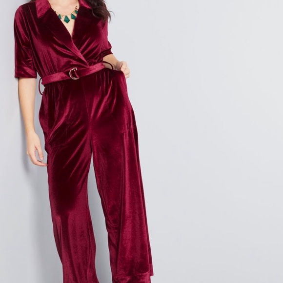 Holiday Velvet Romper - Picture 1 of 9